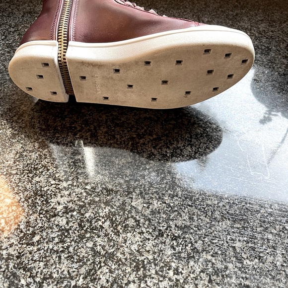 Men’s Shoes - Picture 2 of 2